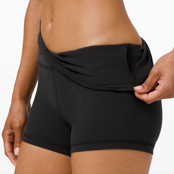 NWT ❤️Lululemon Align HR Short 4" Inseam Black Sizes 2 4 6❤️ - Picture 7 of 16